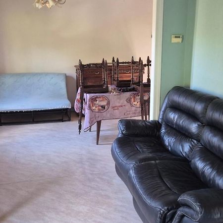 Maison D'Hote, Gite, La Maisonnette Vic-sur-Cère Dış mekan fotoğraf